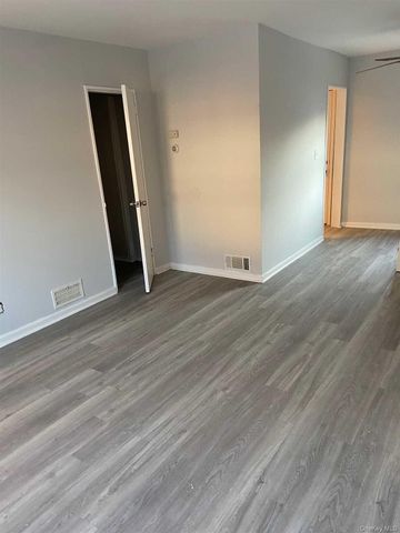 9 N GILMORE Boulevard, Wappingers Falls, NY 12590