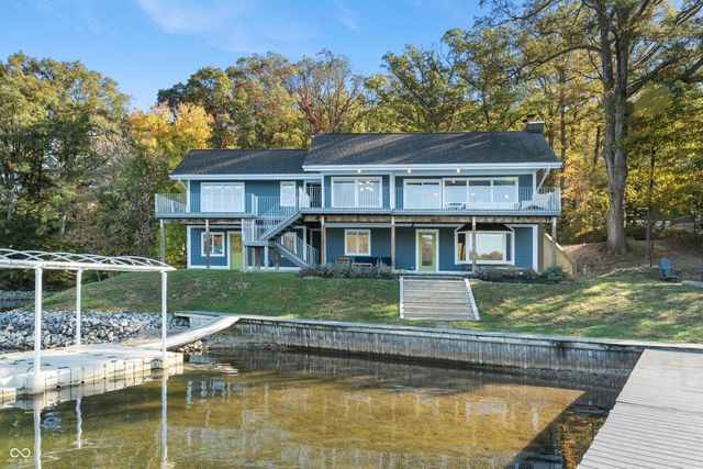 10701 W Grandview Drive, Columbus, IN 47201