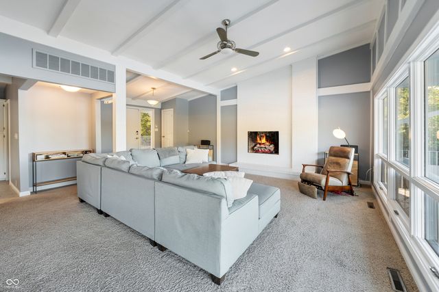 10701 W Grandview Drive, Columbus, IN 47201