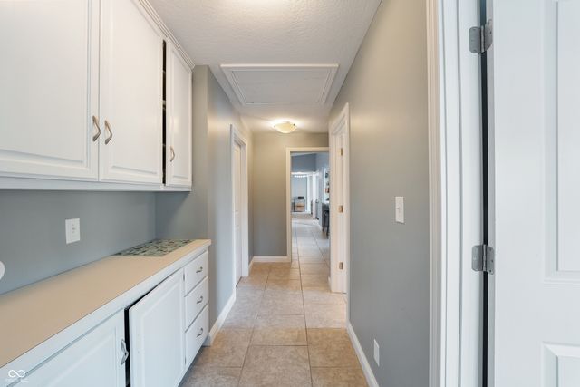10701 W Grandview Drive, Columbus, IN 47201