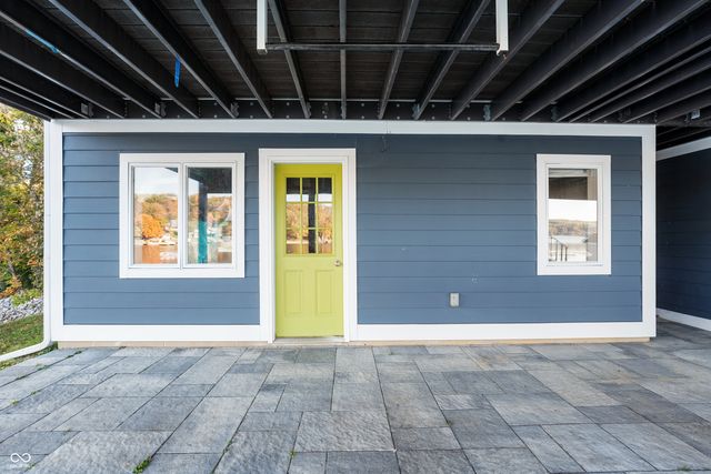 10701 W Grandview Drive, Columbus, IN 47201