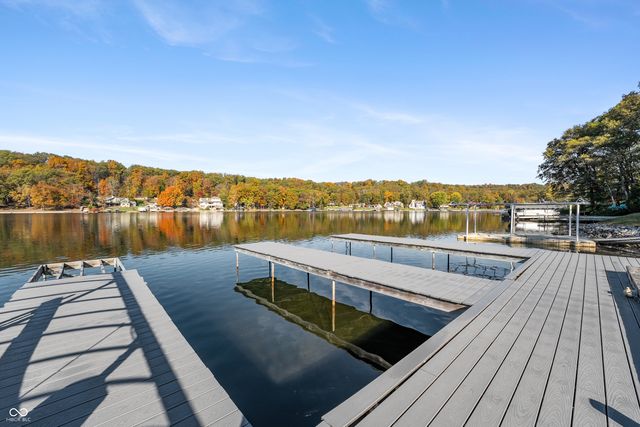 10701 W Grandview Drive, Columbus, IN 47201