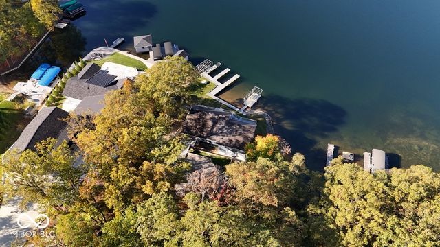 10701 W Grandview Drive, Columbus, IN 47201