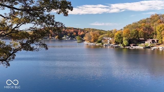 10701 W Grandview Drive, Columbus, IN 47201