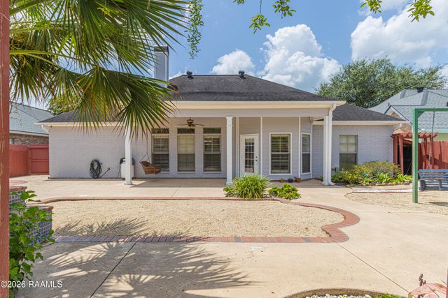 104 Hyacinth Drive, Lafayette, LA 70506