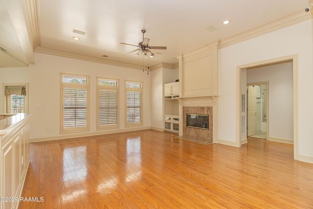 104 Hyacinth Drive, Lafayette, LA 70506