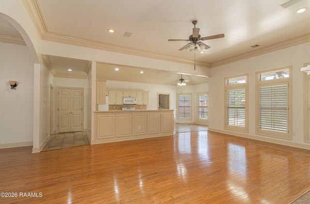 104 Hyacinth Drive, Lafayette, LA 70506
