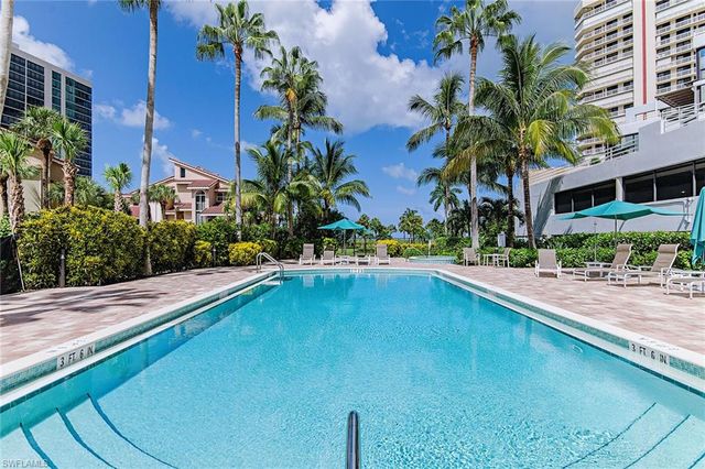 4751 Gulf Shore BLVD N 704, Naples, FL 34103