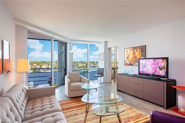 4751 Gulf Shore BLVD N 704, Naples, FL 34103