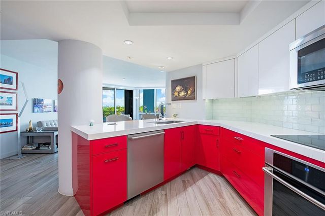 4751 Gulf Shore BLVD N 704, Naples, FL 34103