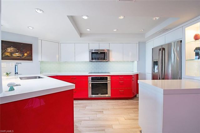 4751 Gulf Shore BLVD N 704, Naples, FL 34103