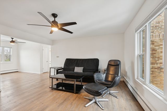 1535 Monroe Avenue 3, River Forest, IL 60305