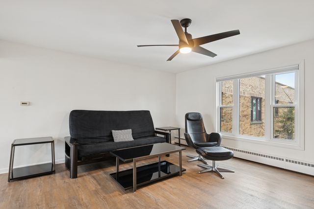 1535 Monroe Avenue 3, River Forest, IL 60305