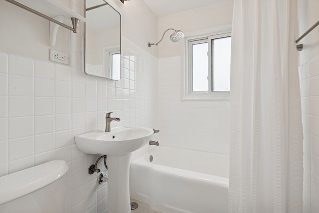 1535 Monroe Avenue 3, River Forest, IL 60305