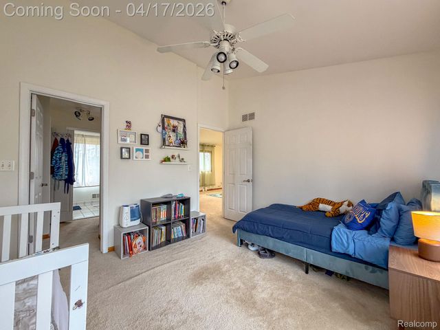 2110 Langham Drive, West Bloomfield Charter Township, MI 48323