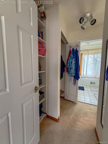 2110 Langham Drive, West Bloomfield Charter Township, MI 48323