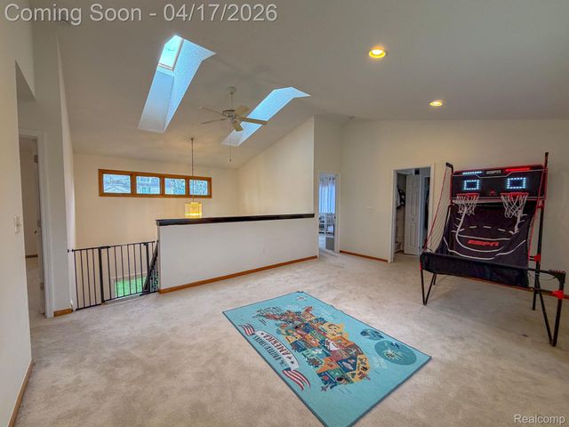 2110 Langham Drive, West Bloomfield Charter Township, MI 48323