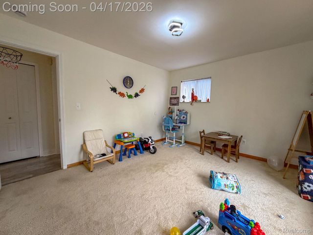 2110 Langham Drive, West Bloomfield Charter Township, MI 48323