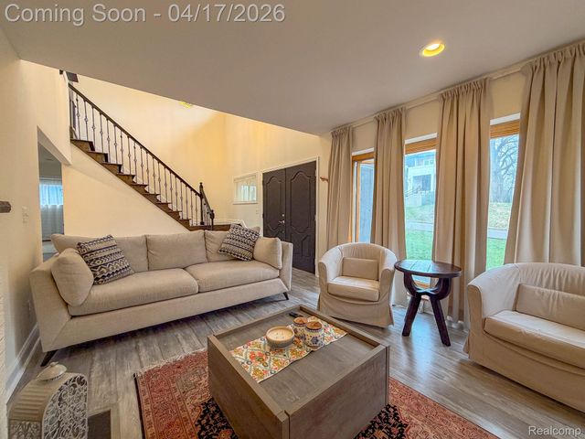 2110 Langham Drive, West Bloomfield Charter Township, MI 48323