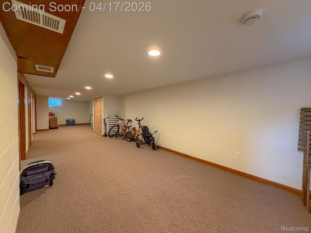 2110 Langham Drive, West Bloomfield Charter Township, MI 48323
