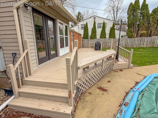 2110 Langham Drive, West Bloomfield Charter Township, MI 48323