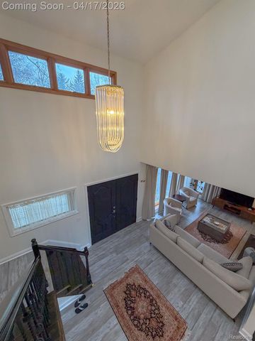 2110 Langham Drive, West Bloomfield Charter Township, MI 48323