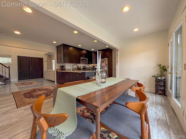 2110 Langham Drive, West Bloomfield Charter Township, MI 48323