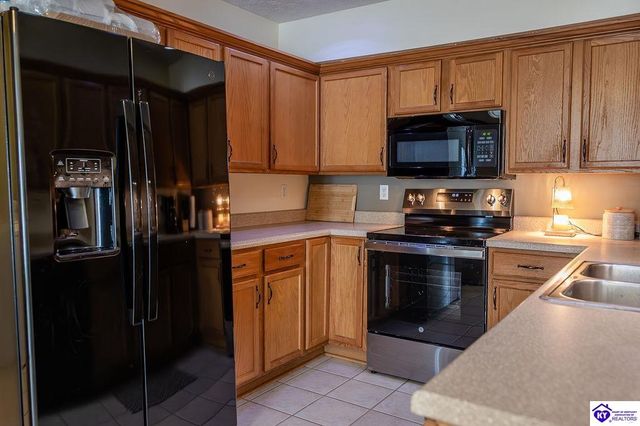 112 Cortland Court, Elizabethtown, KY 42701