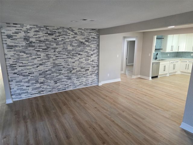 2106 Pomona Drive, Pasadena, TX 77506