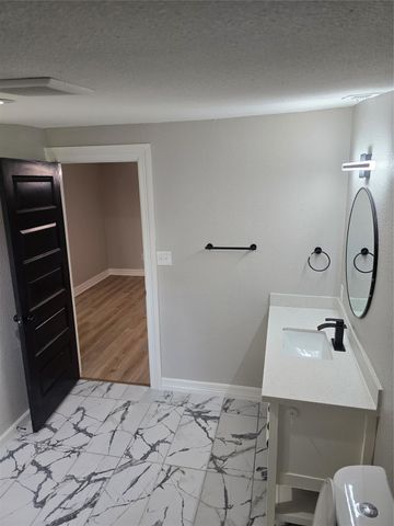 2106 Pomona Drive, Pasadena, TX 77506