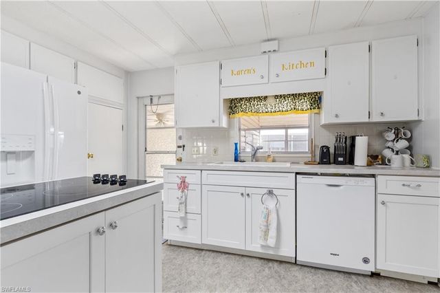 3373 Rainbow LN, North Fort Myers, FL 33903