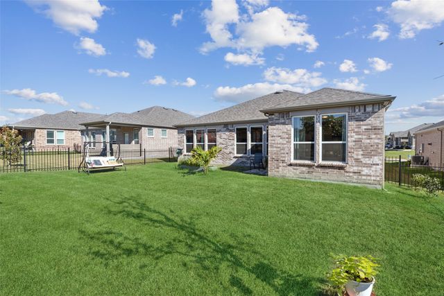 120 Rolling Water Drive, Mckinney, TX 75071