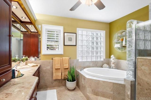 11602 Calle Paracho, San Diego, CA 92128