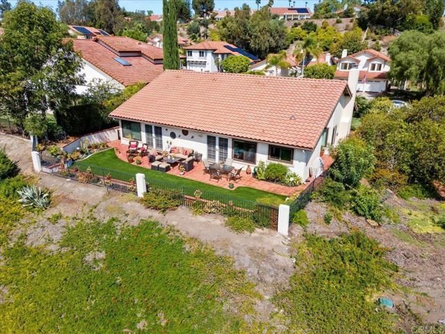 11602 Calle Paracho, San Diego, CA 92128