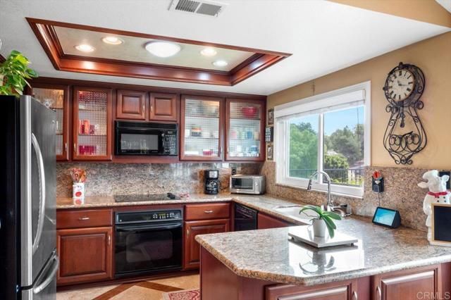 11602 Calle Paracho, San Diego, CA 92128