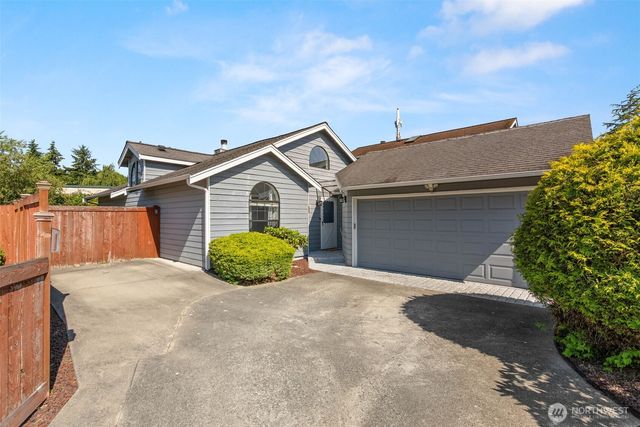 7612 Colony Court NE, Bremerton, WA 98311