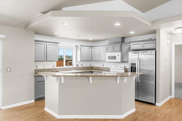 7925 Timberline, White City, OR 97503