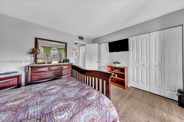 13250 SW 7th Ct 210L, Pembroke Pines, FL 33027
