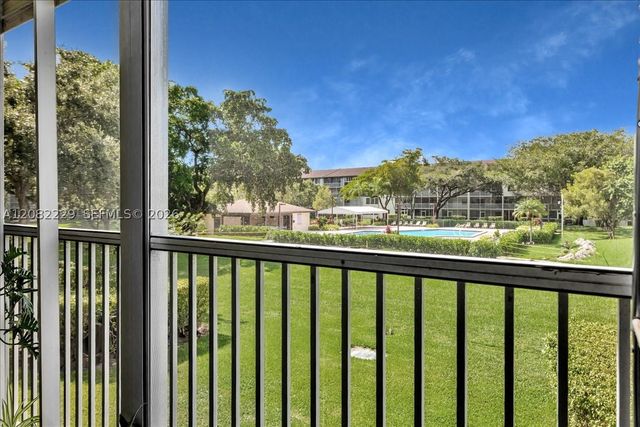 13250 SW 7th Ct 210L, Pembroke Pines, FL 33027