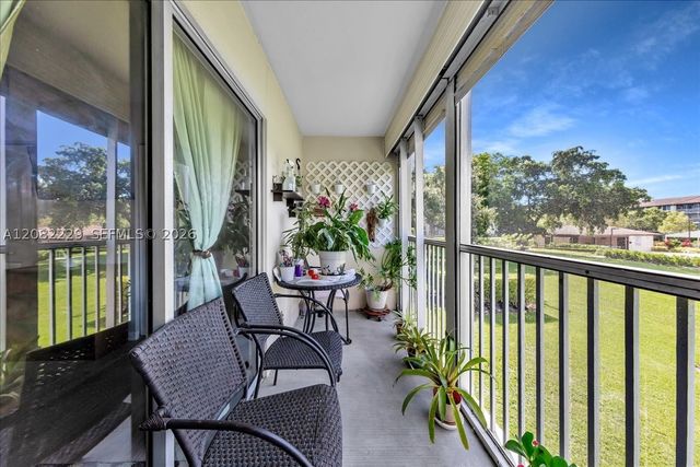 13250 SW 7th Ct 210L, Pembroke Pines, FL 33027