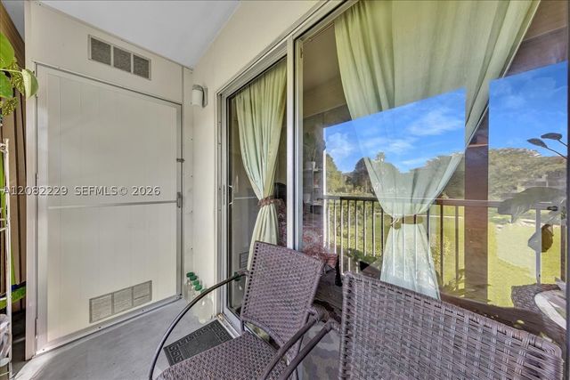 13250 SW 7th Ct 210L, Pembroke Pines, FL 33027
