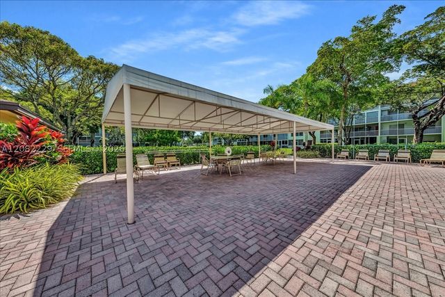 13250 SW 7th Ct 210L, Pembroke Pines, FL 33027