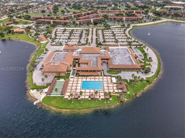 13250 SW 7th Ct 210L, Pembroke Pines, FL 33027