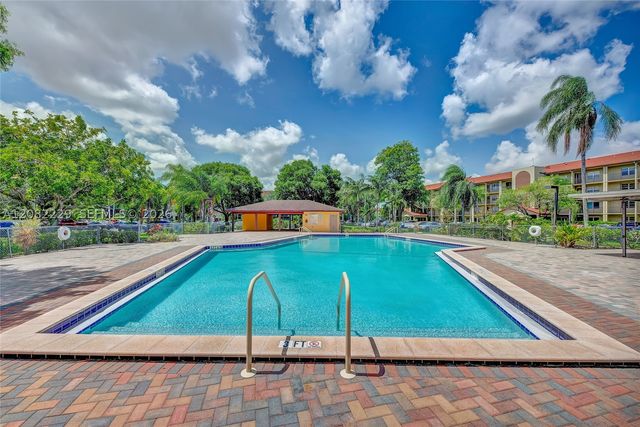 13250 SW 7th Ct 210L, Pembroke Pines, FL 33027