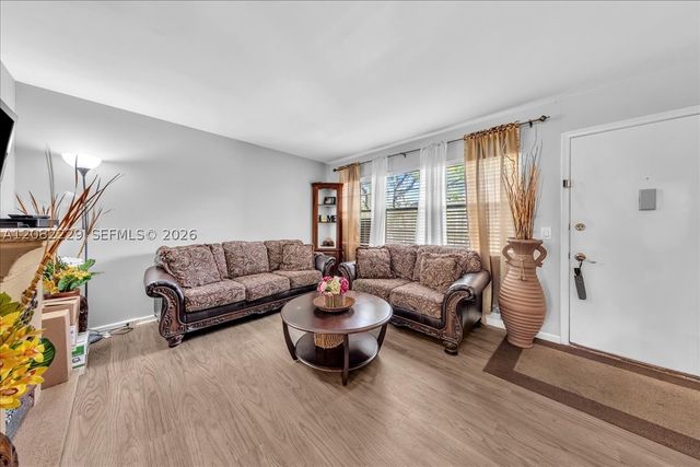 13250 SW 7th Ct 210L, Pembroke Pines, FL 33027