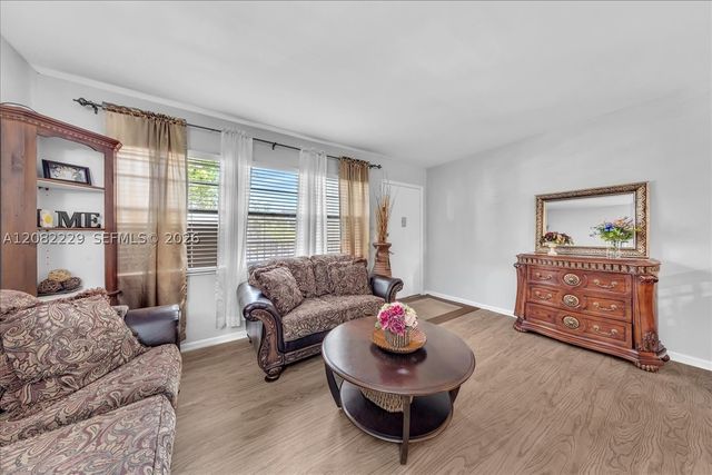 13250 SW 7th Ct 210L, Pembroke Pines, FL 33027