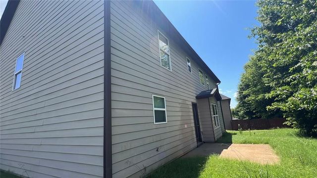 2253 Park Manor Lane, Snellville, GA 30078