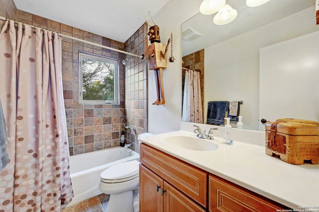 2147 TEJAS TRAIL, Blanco, TX 78606