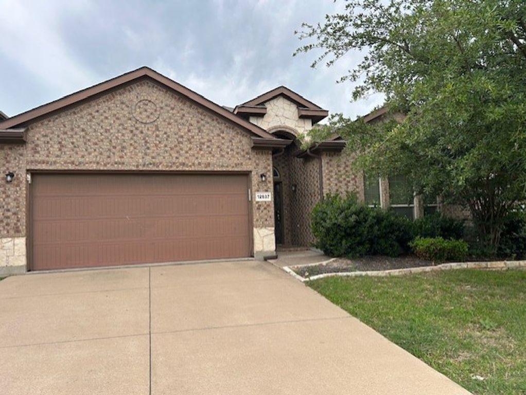 12637 Diamond Peak Drive, Fort Worth, TX 76177