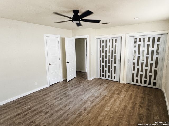 8702 Dudley, San Antonio, TX 78230